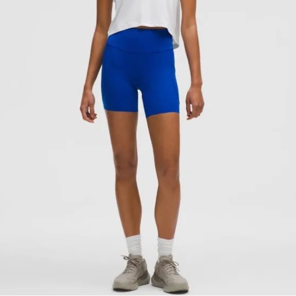 *SOLD* Lululemon Fast and Free High-Rise Short 6" GALACTIC COBALT - Size 8